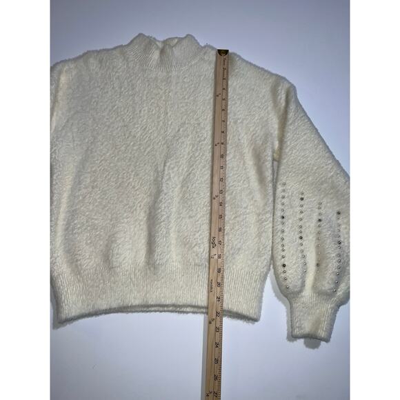 Philosophy women’s super soft with pearl beads on sleeves sweater - Picture 6 of 13